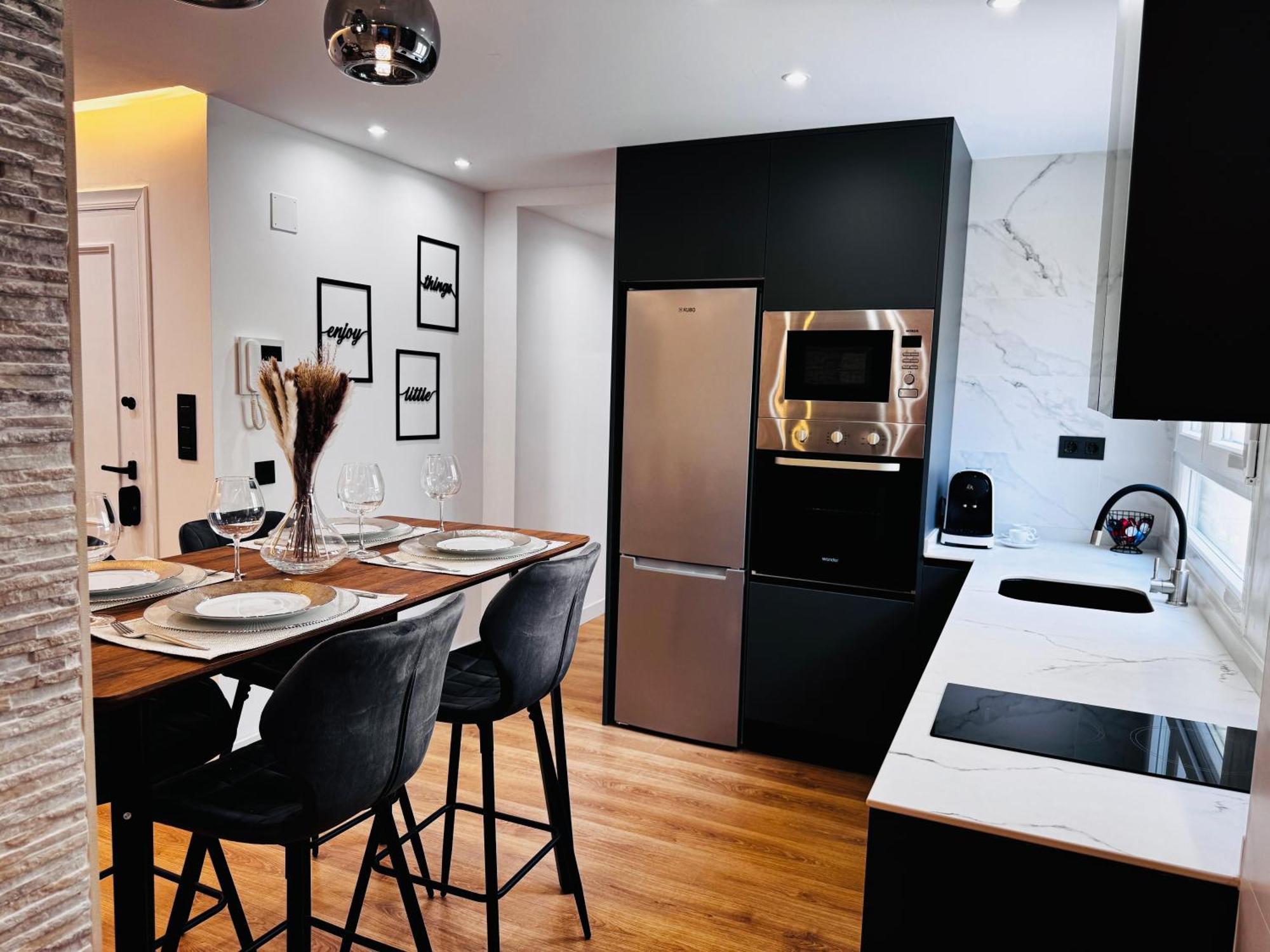 La Plaza Del Pilar Apartment Zaragoza Luaran gambar